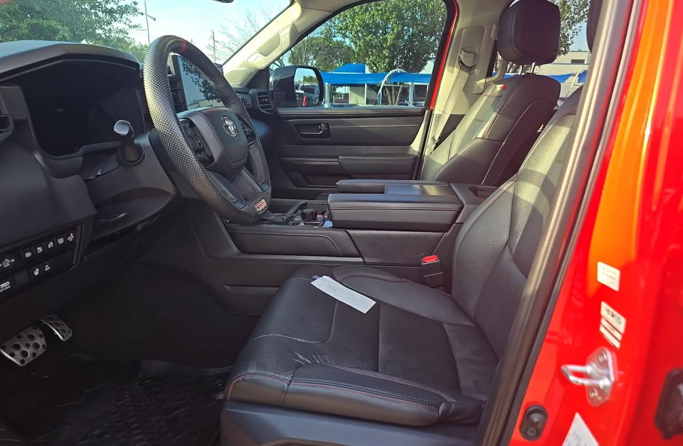 2023 Toyota Tundra TRD PRO (photo 8) — photo 8