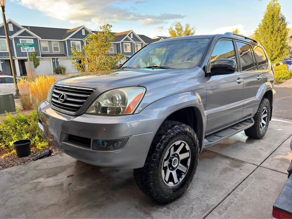 2004 Lexus GX · GX 470 Sport Utility 4D in Saratoga Springs, UT (photo 1)