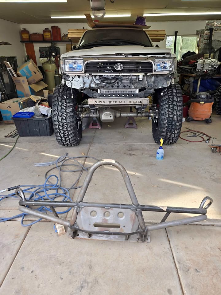 Sky's offroad design sas kit and old man emu toyota rear springs. See pictures in Gold Canyon, AZ (photo 1) — photo 1