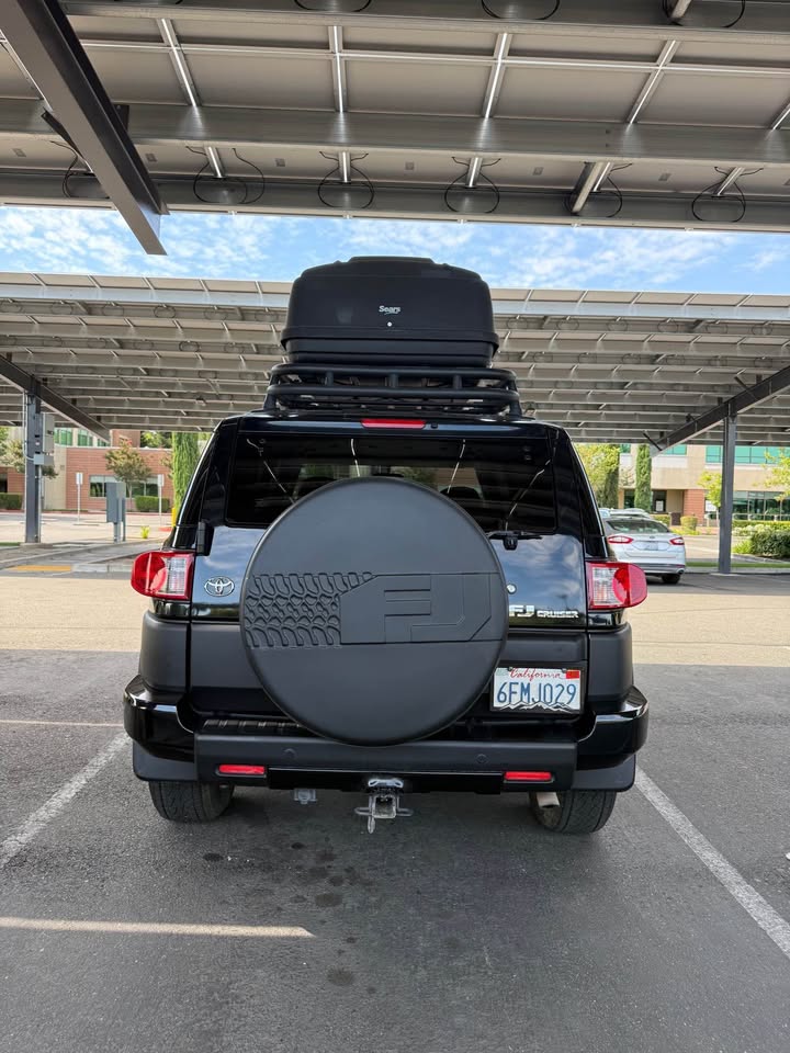 2008 Toyota FJ Cruiser · Sport Utility 2D in Stockton, CA (photo 6) — photo 6
