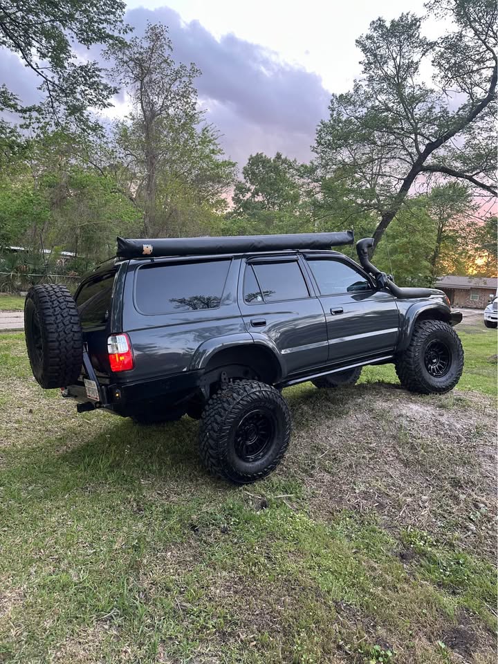 2001 Toyota 4Runner · SR5 Premium Sport Utility 4D in Conroe, TX (photo 4) — photo 4