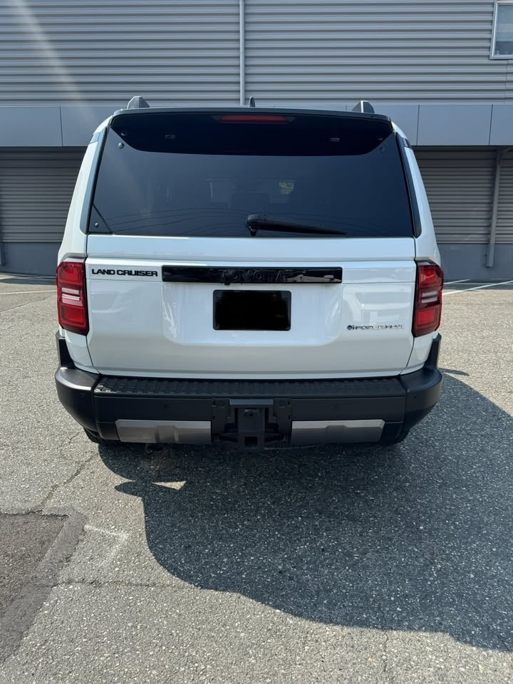 2024 Toyota Land Cruiser Base Hybrid-Please ask for Kira in Everett, WA (photo 4) — photo 4