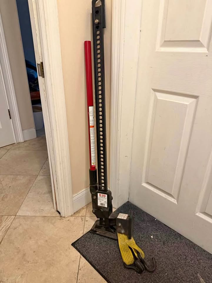 Hi-Lift 48” Jack with Lift-Mate Attachment in Tarpon Springs, FL (photo 1)