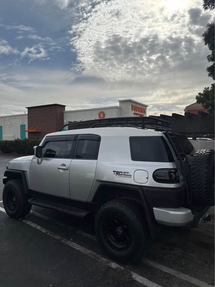2007 Toyota FJ Cruiser · Sport Utility 2D in Palmdale, CA (photo 5) — photo 5