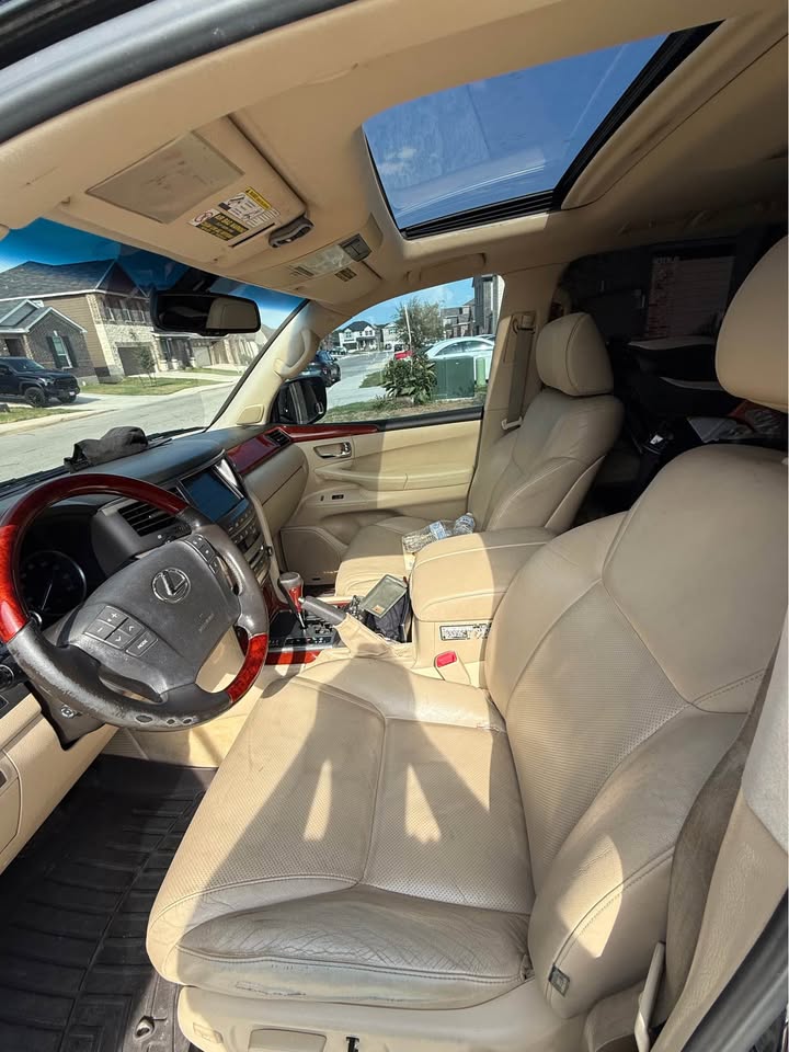 2010 Lexus LX · LX 570 Sport Utility 4D in San Antonio, TX (photo 10) — photo 10