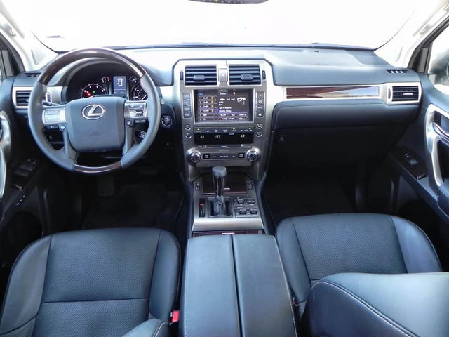 2016 Lexus GX · GX 460 Luxury Sport Utility 4D — photo 3
