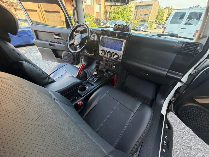 2014 Toyota FJ Cruiser · Sport Utility 2D in Brooklyn, NY (photo 12) — photo 12