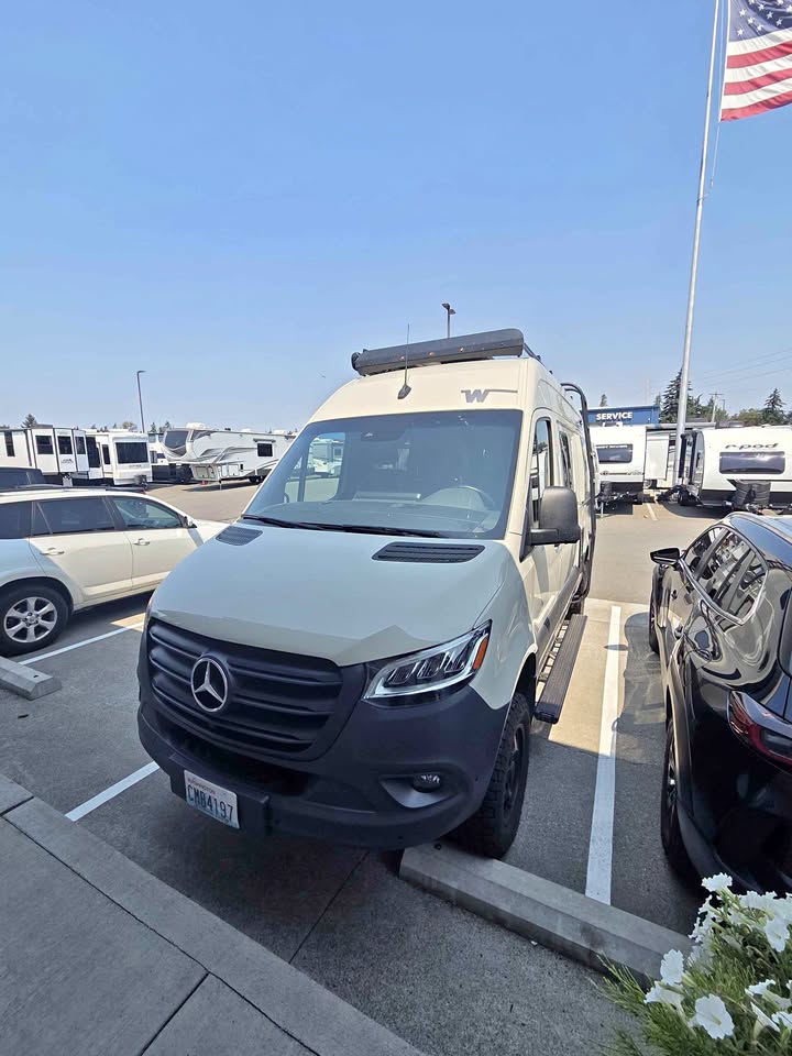 2024 Winnebago Revel 4x4 *LOADED* (photo 1) — photo 1