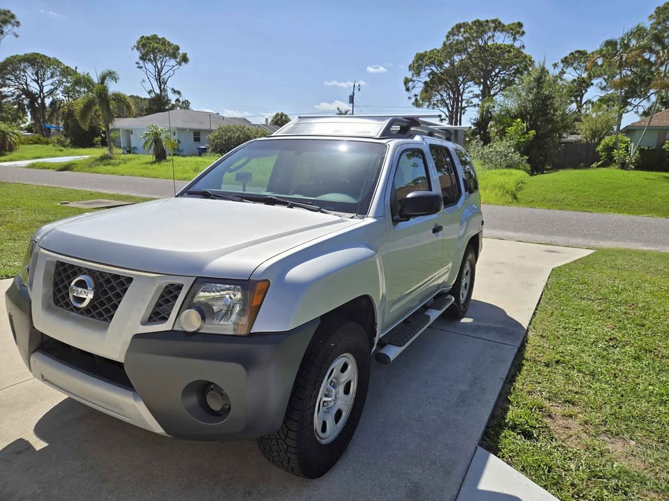 2012 Nissan Xterra · X Sport Utility 4D in Venice, FL (photo 2) — photo 2