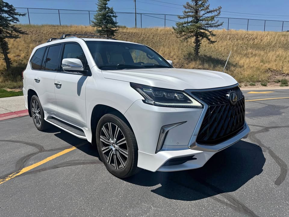 2020 Lexus LX LX 570 Sport Utility 4D (photo 1) — photo 1
