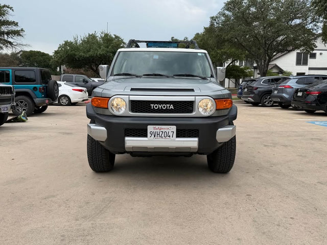 2012 Toyota FJ Cruiser · Sport Utility 2D — photo 2