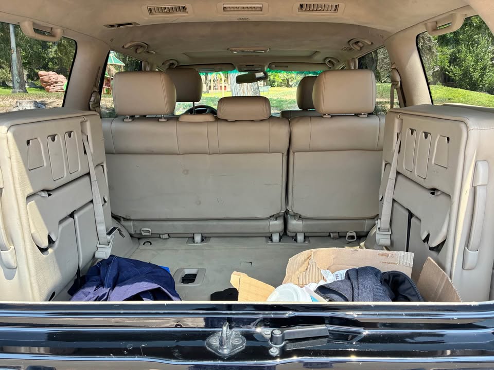 2007 Lexus LX 470 — 181k Miles — Extensive Service History — Timing Belt Done — Colorado in Denver, CO (photo 8) — photo 8