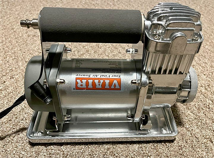 VIAIR 300P Air Compressor _ Off Road Kit in Highland, NY (photo 1) — photo 1