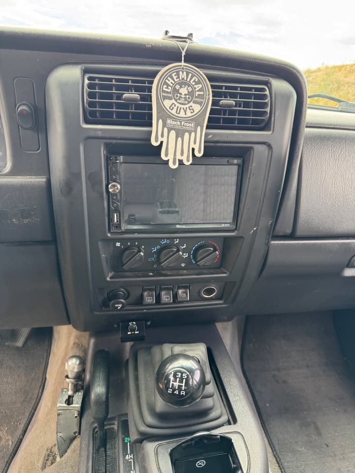 1998 Jeep Cherokee · Country Sport Utility 4D in Castle Rock, CO (photo 10) — photo 10