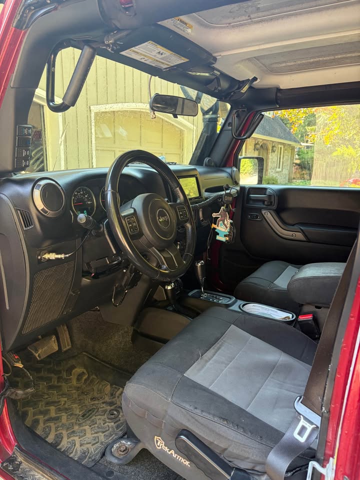 2012 Jeep Wrangler Unlimited in Monroe, WA (photo 7) — photo 7