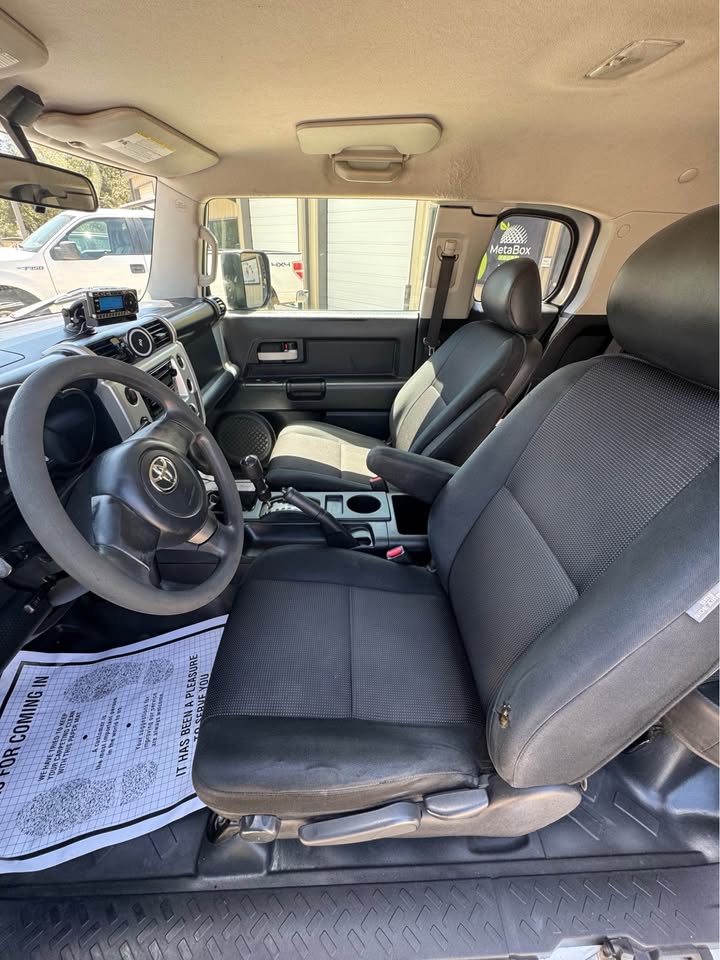 2008 Toyota FJ Cruiser · 4 door wagon/ sport utility in Austin, TX (photo 10) — photo 10