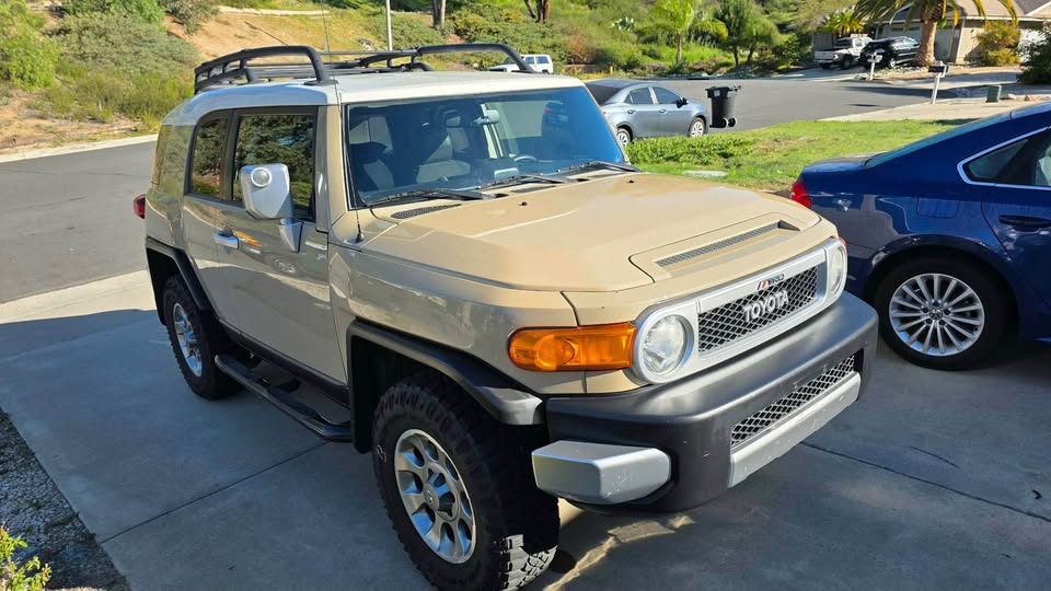 2012 Toyota FJ Cruiser · Sport Utility 2D in Temecula, CA (photo 2) — photo 2
