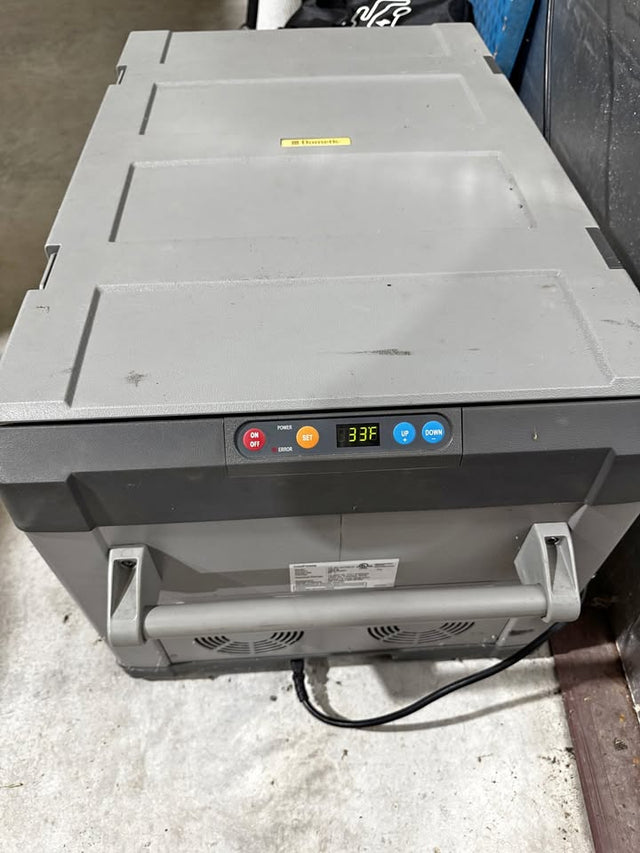 Dometic RV Cooler (photo 1)