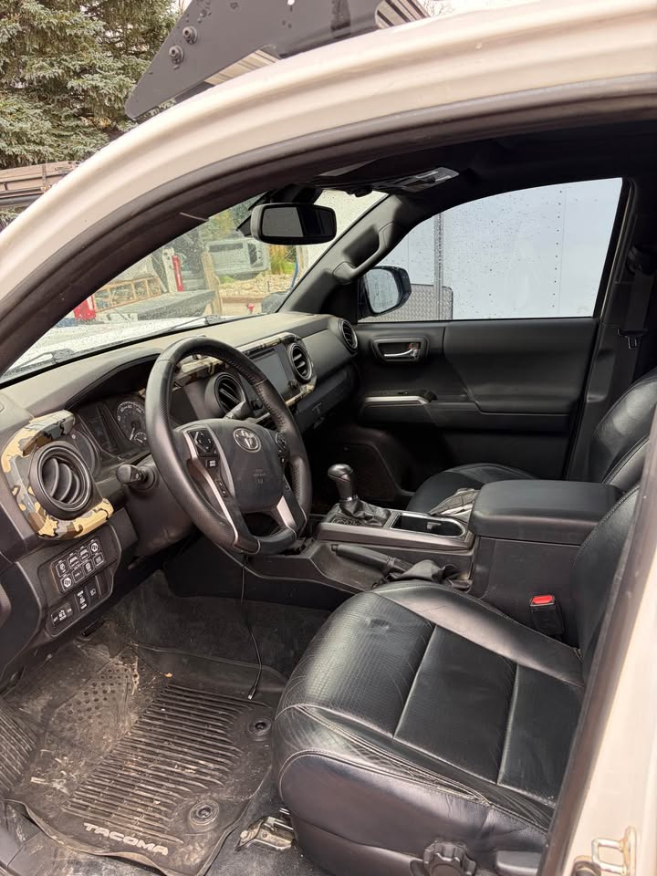 2019 Toyota Tacoma · TRD Off-Road Pickup 4D 5 ft in Reno, NV (photo 6) — photo 6