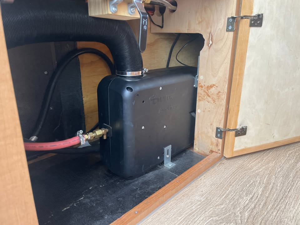 2016 Alaskan 8' nco custom layout (photo 4) — photo 4