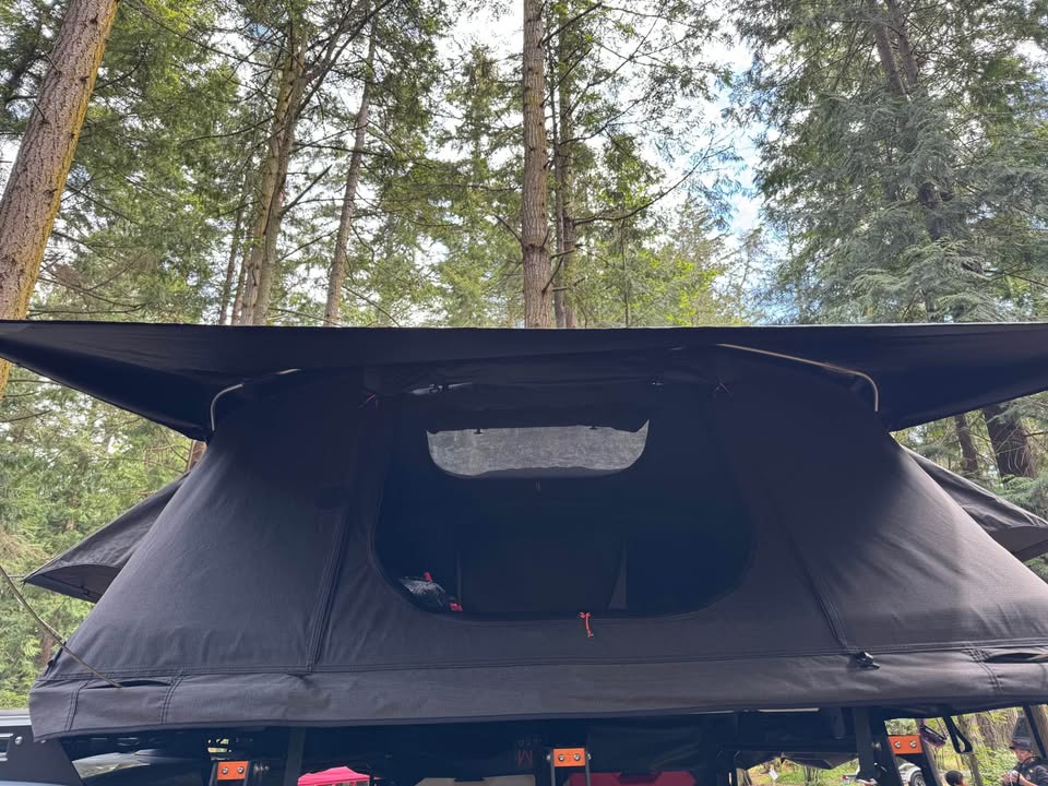 Rooftop Tent (RTT) - Roam Adventure - Vagabond XL 1.0 in Federal Way, WA (photo 2) — photo 2