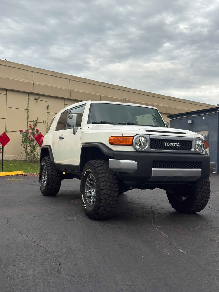 2010 Toyota FJ Cruiser · Sport Utility 2D in Orlando, FL (photo 2) — photo 2