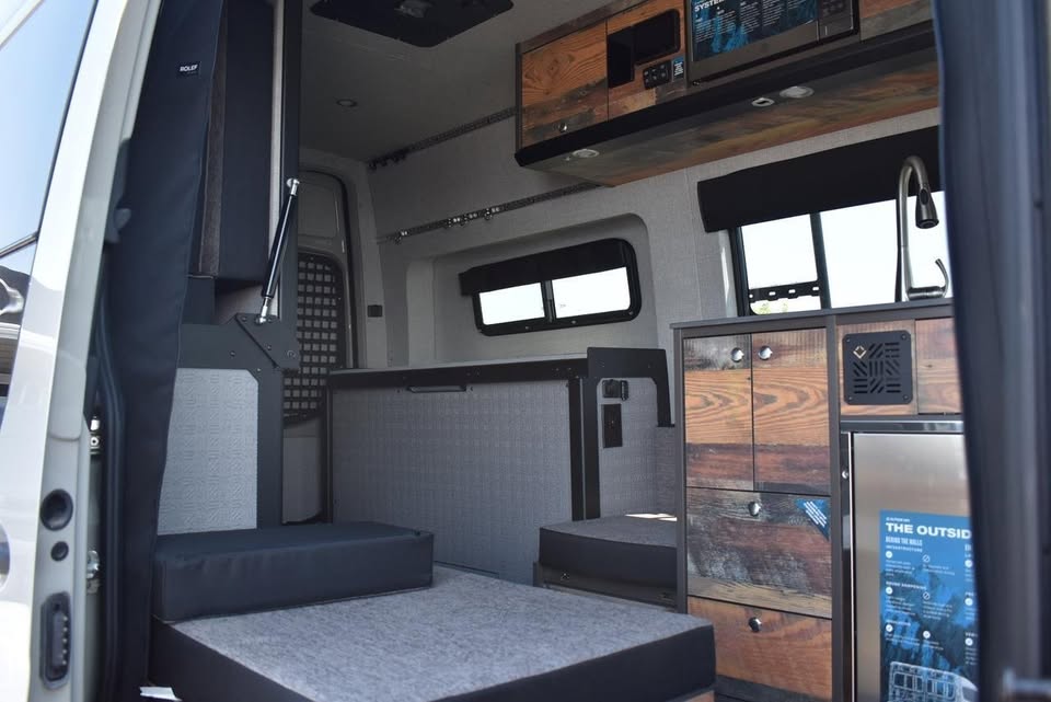2024 Mercedes-Benz sprinter 2500 144" outside van syncline camper van in Salt Lake City, UT (photo 6)