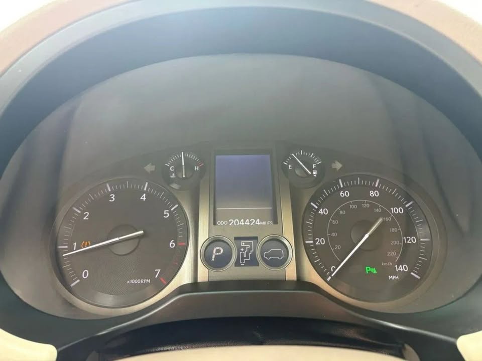 2010 Lexus GX GX 460 Sport Utility 4D in Englewood, CO (photo 12) — photo 12