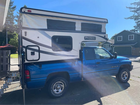 2015 palomino pop up truck bed camper in Fairview, OR (photo 2)