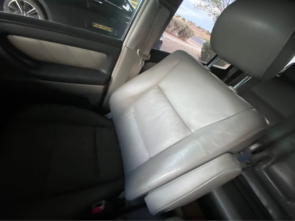 2005 Toyota Landcruiser · Sport Utility 4D in Paradise Valley, AZ (photo 11) — photo 11