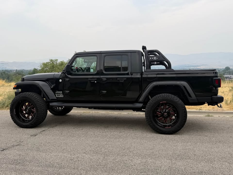 2021 Jeep Gladiator · Overland Pickup 4D 5 ft in Boise, ID (photo 6) — photo 6