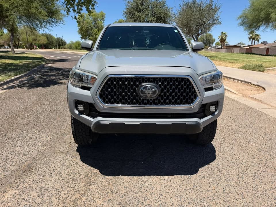 2018 Toyota Tacoma Double Cab TRD Off-Road Pickup 4D 5 ft in Phoenix, AZ (photo 2)