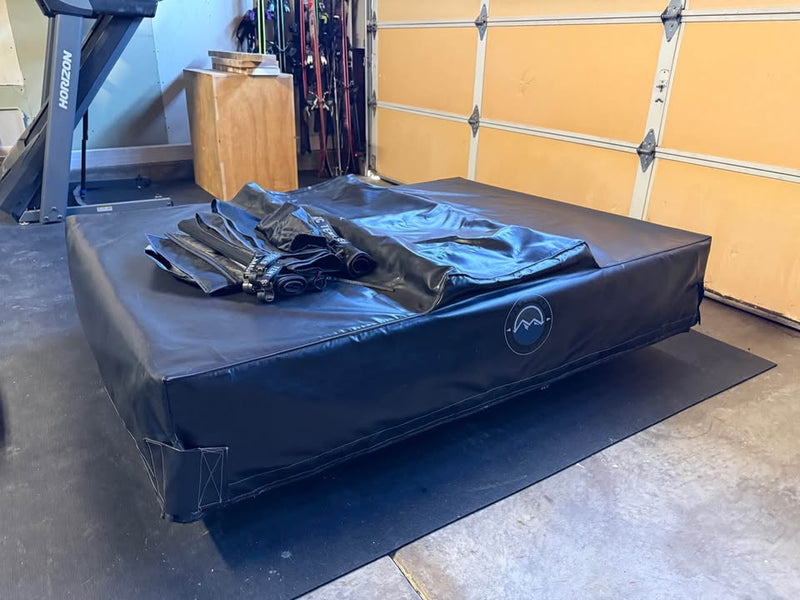 Overland Vehicle Systems Nomadic 3 Standard Rooftop Tent in Sun Valley, NV (photo 2) — photo 2