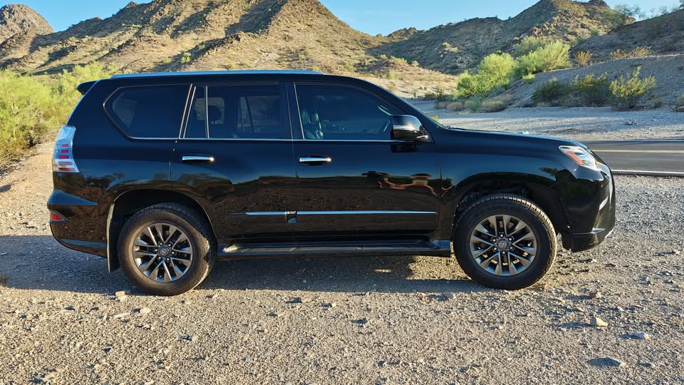 2017 Lexus gx460 in Phoenix, AZ (photo 4) — photo 4