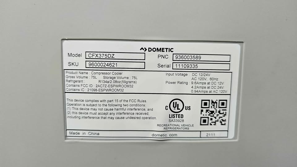 Dometic - CFX3 Portable Refrigerator and Freezer, Powered by AC/DC or Solar - Gray/Black in Staten Island, NY (photo 8) — photo 8