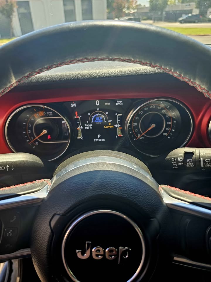 2023 Jeep Wrangler · Rubicon Sport Utility 4D (photo 7) — photo 7