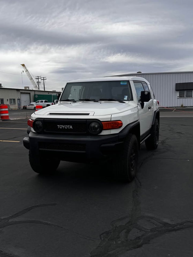 2008 Toyota FJ Cruiser — photo 2