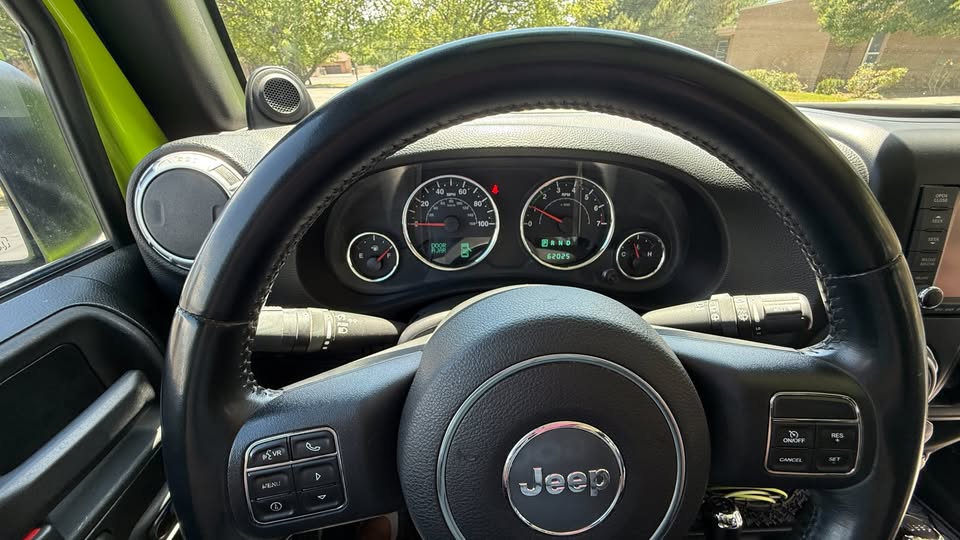 2013 Jeep wrangler unlimited rubicon in Sandy, UT (photo 4) — photo 4
