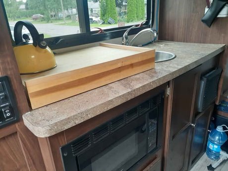2020 palomino backpack edition slide in truck camper in Brighton, ON (photo 10)
