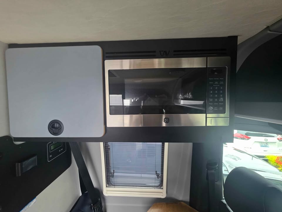 2024 Winnebago Revel 4x4 - LOADED with Upgrades (photo 7) — photo 7