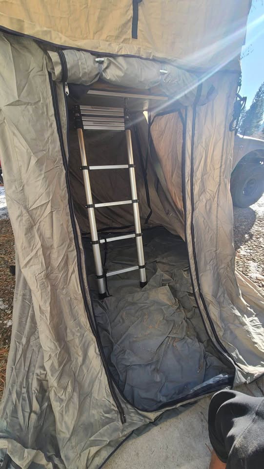 Tepui 3 Person Roof Top Tent in Gardnerville, NV (photo 5) — photo 5