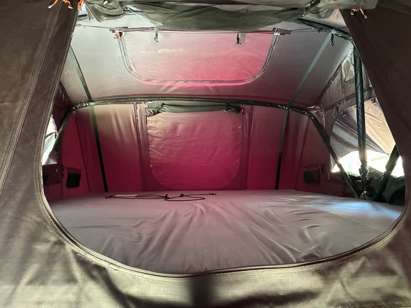 Roam Vagabond XL Rooftop Tent and Annex in Thousand Oaks, CA (photo 6) — photo 6