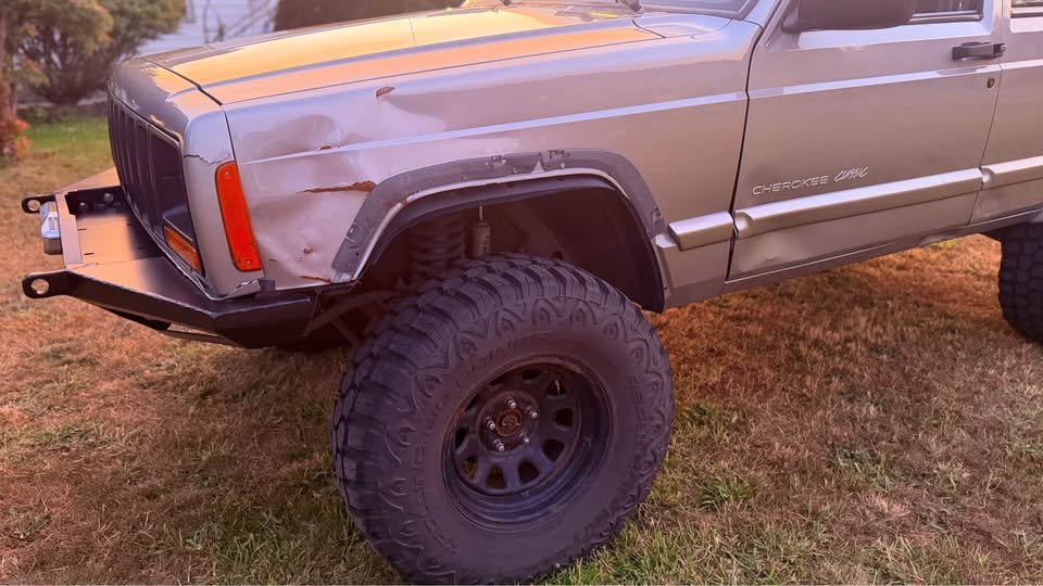 2000 Jeep Cherokee XJ 4x4 - Lifted in Kalama, WA (photo 5)