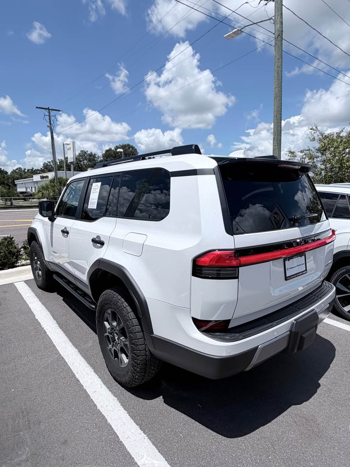 2025 Lexus GX · 550 over trial in Tampa, FL (photo 6) — photo 6
