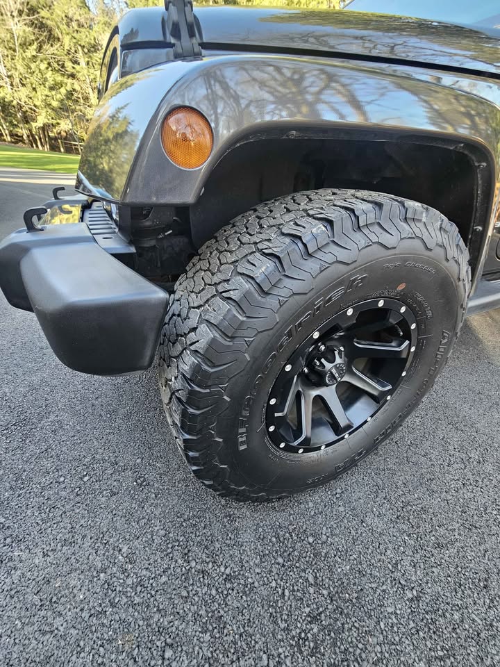 2017 Jeep Wrangler Unlimited · All New Sahara Sport Utility 4D in Port Orchard, WA (photo 4) — photo 4