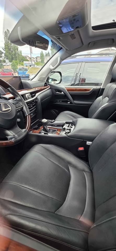 2021 Lexus LX · LX 570 Sport Utility 4D in Tacoma, WA (photo 6) — photo 6