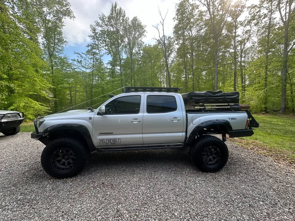 2012 Toyota Tacoma (photo 4) — photo 4