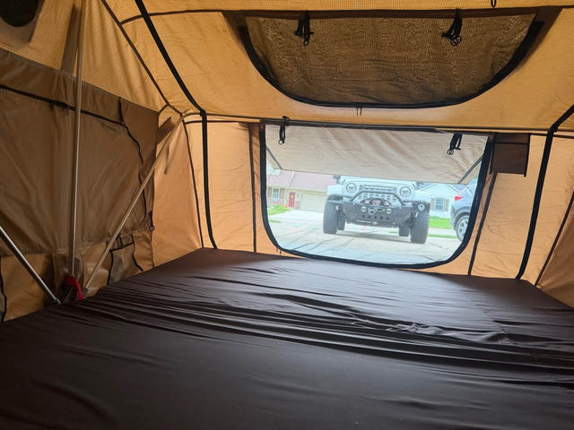 Smittybilt XL Rooftop Tent with Annex — photo 3