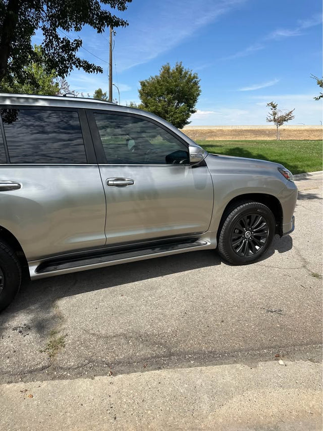2021 Lexus GX460 · Premium — photo 3