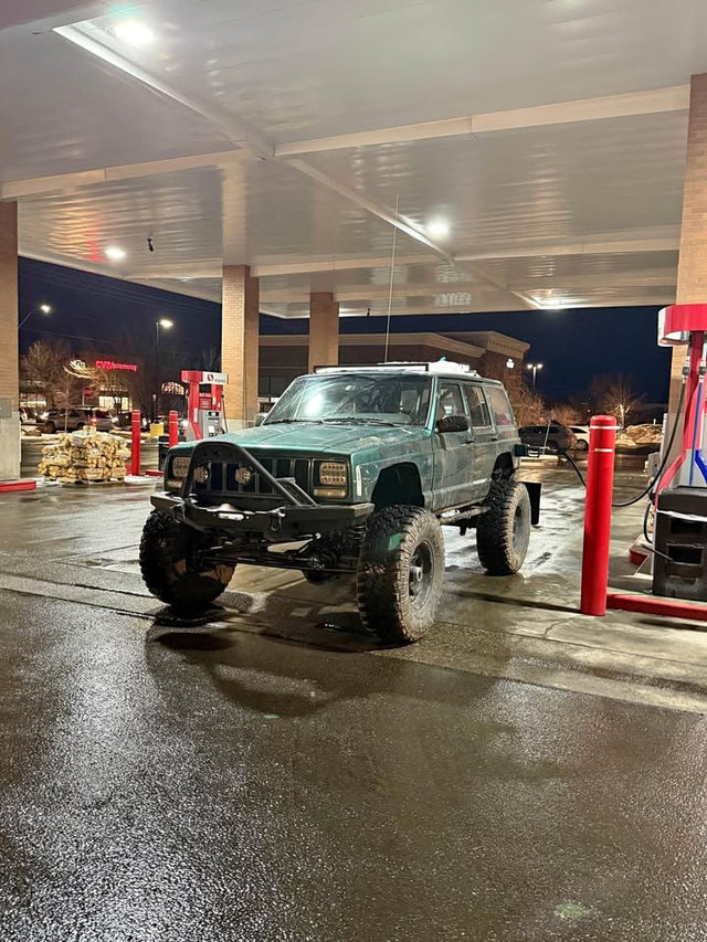2000 Jeep Cherokee · Limited Sport Utility 4D in Leavenworth, WA (photo 1)